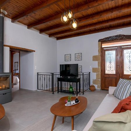 Alia Stone Villa-Ideal For Families-Heated Pool Nohia Экстерьер фото